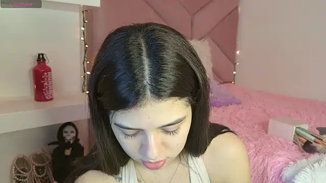 Snapshot of eva_sin18 chatting on 02.25.26 eva sin18 online show from 02.25.26