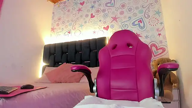 margott 22  online show from 11.26.25