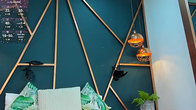 Lia Valmont online show from 03.14.26