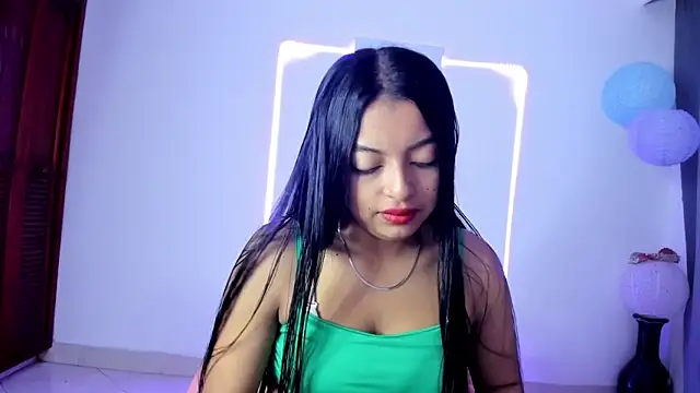 sweet cinamon online show from 10.13.25