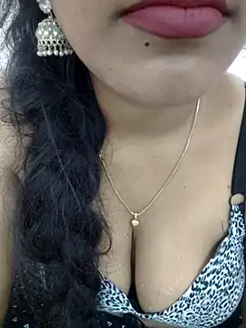 priya 00143 online show from 11.30.25