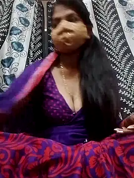 Snapshot of seexypatola chatting on 12.15.25 seexypatola online show from 12.15.25