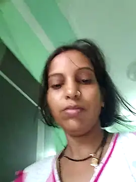 Hotty-Nidhi online show from 09.27.25