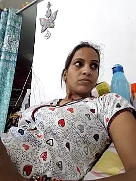 Snapshot of Hotty-Nidhi chatting on 06.12.26 Hotty-Nidhi online show from 06.12.26