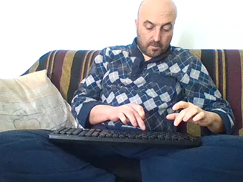 Snapshot of maxxxio12 chatting on 03.15.25 maxxxio12 online show from 03.15.25