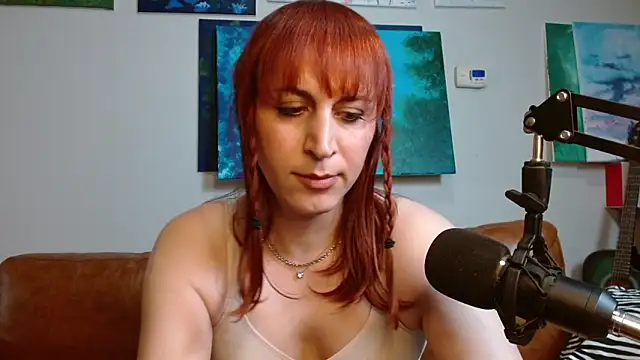 Snapshot of ChewyCandy chatting on 10.28.25 ChewyCandy online show from 10.28.25