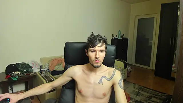 Snapshot of JustinPorno chatting on 10.14.25 JustinPorno online show from 10.14.25