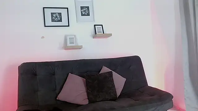 julian vogue online show from 03.21.25