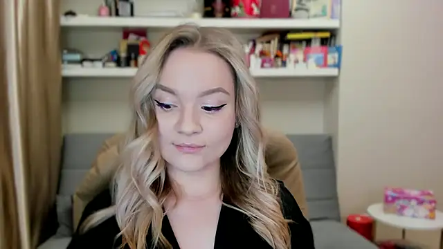 Kara Smith  online show from 03.29.26