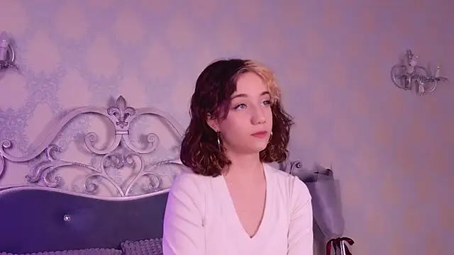 Gia Riccardo online show from 11.13.25