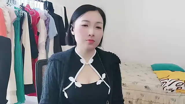 Snapshot of Rachel-6600 chatting on 11.04.25 Rachel-6600 online show from 11.04.25