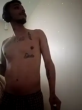 Snapshot of HazelEyedJay420 chatting on 01.16.26 HazelEyedJay420 online show from 01.16.26