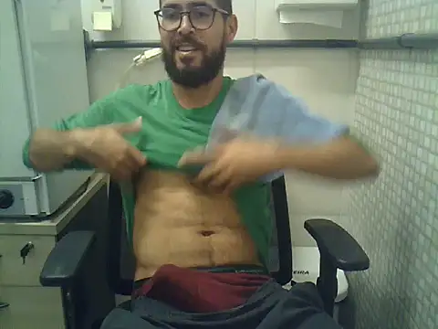 Snapshot of pdasgyn chatting on 04.23.26 pdasgyn online show from 04.23.26