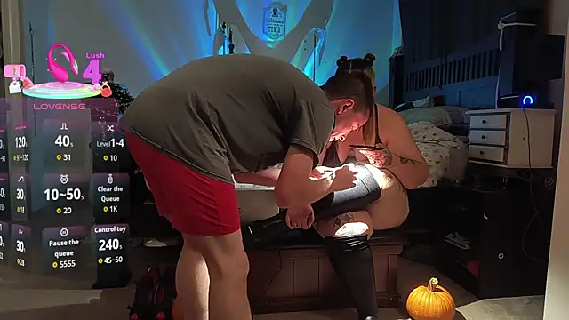 KinkyBratandDaddy online show from 10.17.25