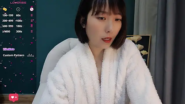 lovely-ann online show from 03.14.25