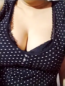 az9ovsqjqhva online show from 10.18.25