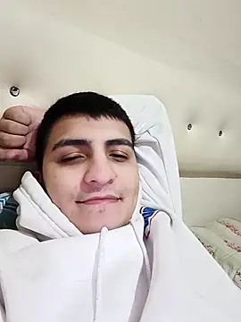 Snapshot of Kadir1320@xh chatting on 03.19.25 Kadir1320xh online show from 03.19.25