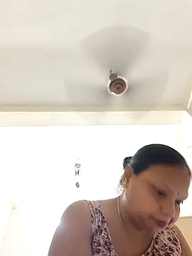 Snapshot of Arohi35 chatting on 09.15.25 Arohi35 online show from 09.15.25