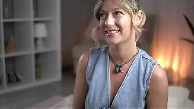 Snapshot of AnnastasiaMills chatting on 06.17.26 AnnastasiaMills online show from 06.17.26