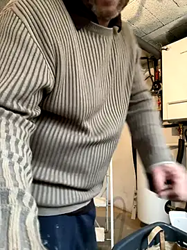 Snapshot of billybib83 chatting on 11.14.25 billybib83 online show from 11.14.25