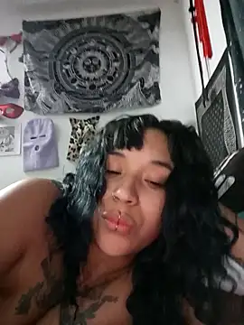 IsisBathory online show from 03.18.25