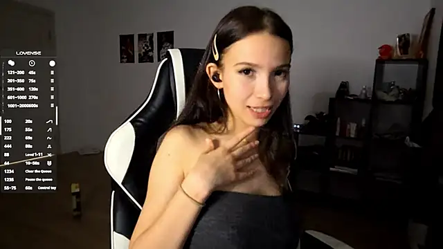 MayAgard online show from 11.07.25