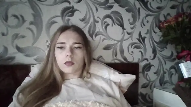Loveyy Doveyy online show from 09.23.25