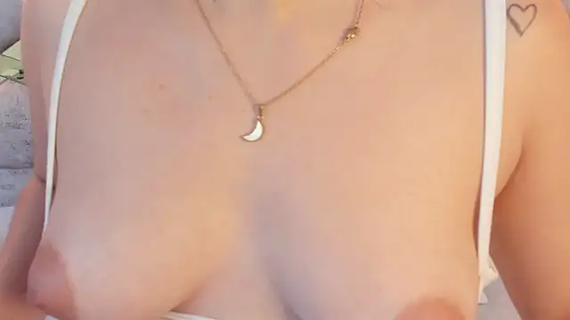 Snapshot of Sofiia_Rossee_ chatting on 09.27.25 Sofiia Rossee online show from 09.27.25