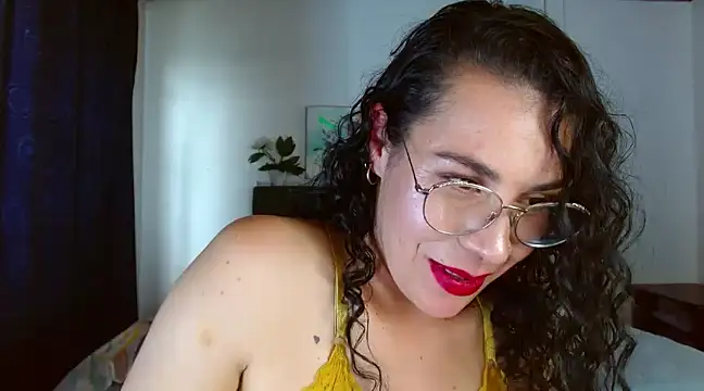 mia velvet1 online show from 03.15.25