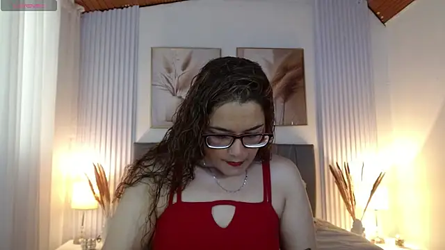 Rose Thompson1 online show from 05.19.26