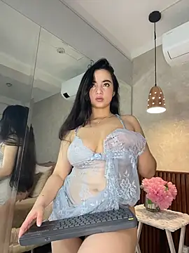 alisonnwalker2025 online show from 02.05.26