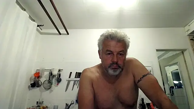 Berg Boy online show from 09.18.25