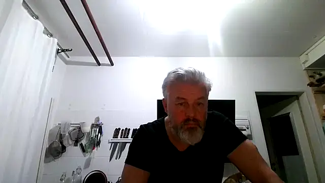 Berg Boy online show from 02.14.26