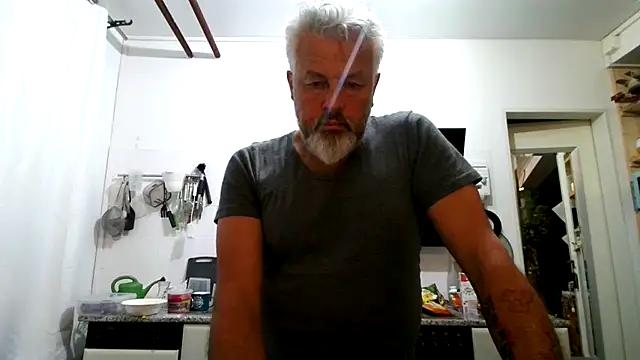 Berg Boy online show from 03.17.26