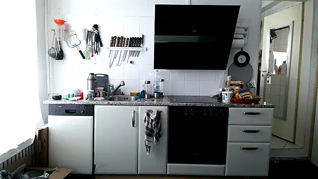 Berg Boy online show from 03.27.26