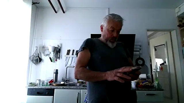 Berg Boy online show from 04.03.26