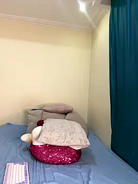 Ivelleee  online show from 11.07.25