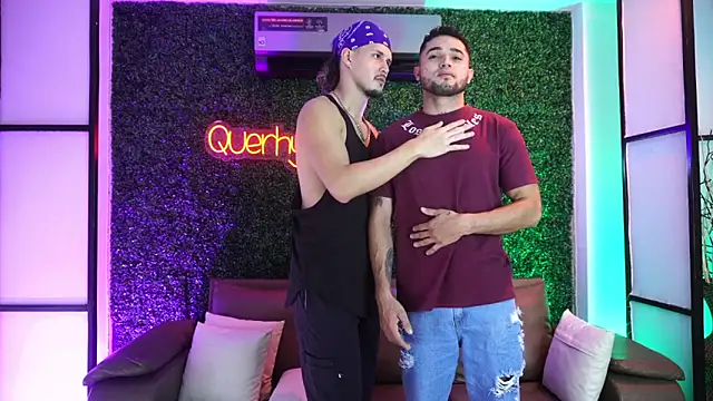 Snapshot of Bait4men chatting on 12.17.25 Bait4men online show from 12.17.25