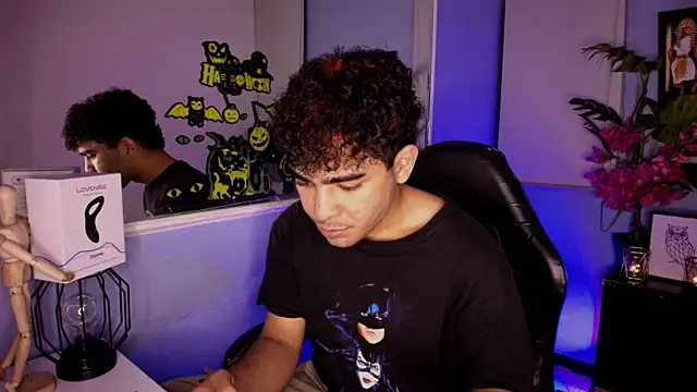 LucasCarterr  online show from 10.17.25