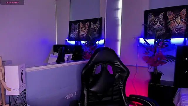 LucasCarterr  online show from 11.17.25