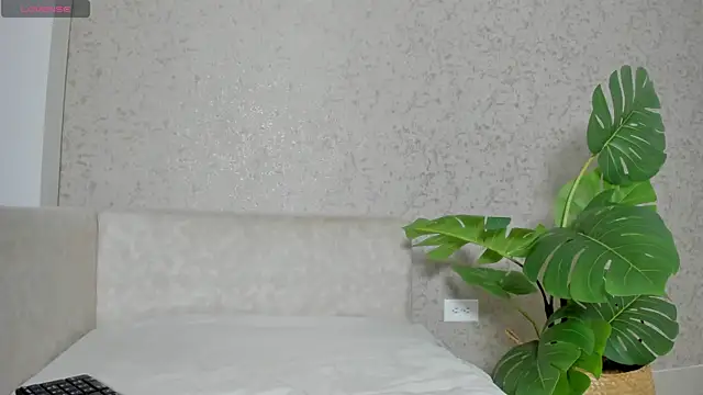 Miss brillit online show from 09.19.25