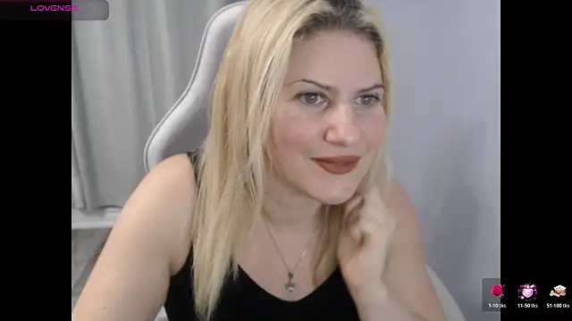 BellaStar84 online show from 10.25.25