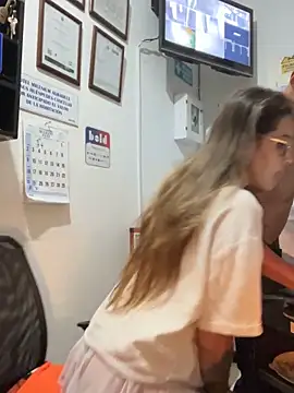 Lola Terry online show from 03.11.25