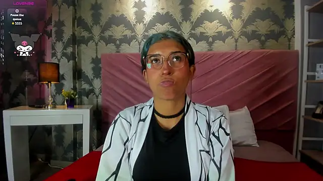 Karin Ks online show from 11.15.25