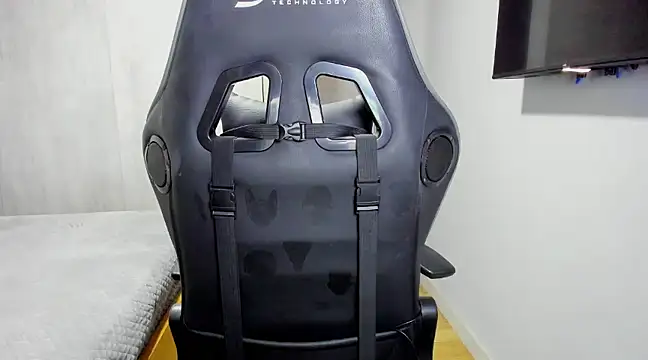 Snapshot of Dante_Storm chatting on 03.13.25 Dante Storm online show from 03.13.25