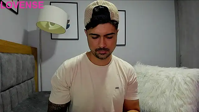 Snapshot of Dante_Storm chatting on 09.16.25 Dante Storm online show from 09.16.25