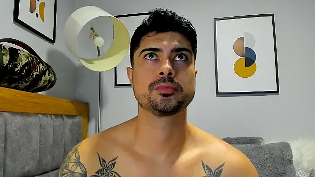 Snapshot of Dante_Storm chatting on 12.02.25 Dante Storm online show from 12.02.25