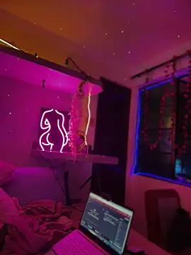 LoganPeny online show from 12.03.25