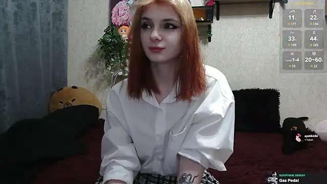 Snapshot of mavis_li chatting on 11.22.25 mavis li online show from 11.22.25