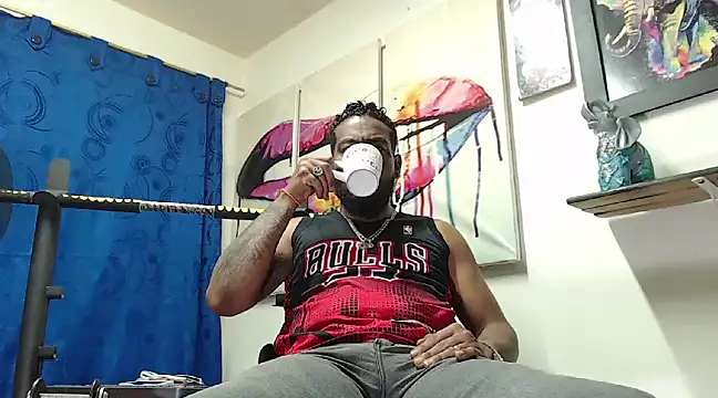 BladeFoxxx1 online show from 03.17.25